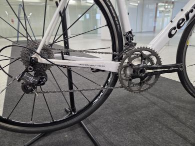 Cervelo R3 58cm (6.9kg) maantiepyörä käytetty