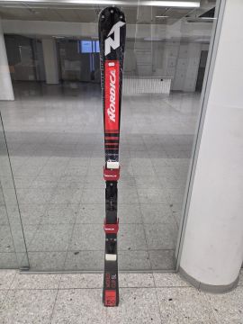 Nordica Dobermann World Cup SL (150 cm) laskettelusukset