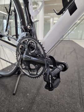 Trek Domane 4.5 56cm maantiepyörä käytetty