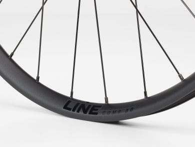 Bontrager Line Comp 30 TLR Boost 29" takakiekko